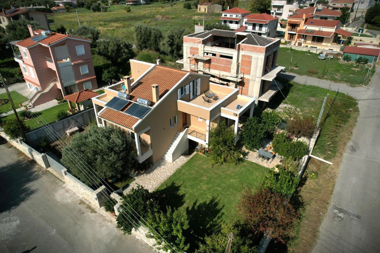Fou'S Apartment Nafpaktos Exterior photo
